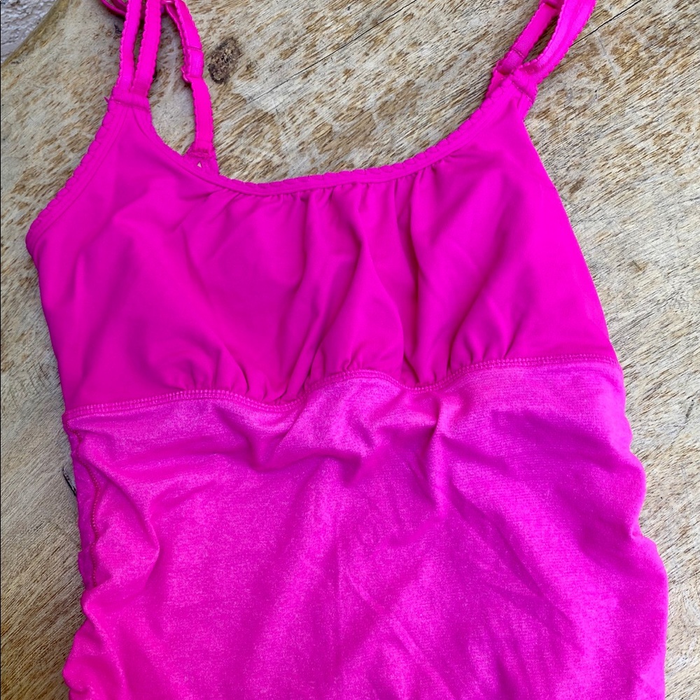 Lululemon tank